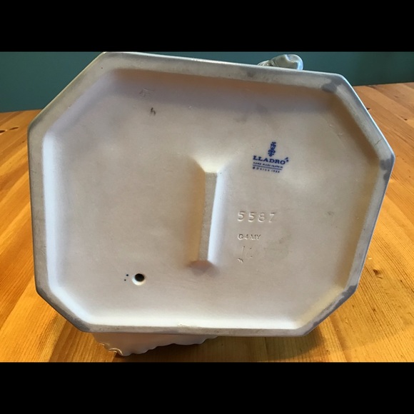 VINTAGE HUGE LLADRO WEDDING CAKE COUPLE #5587 - Picture 8 of 8